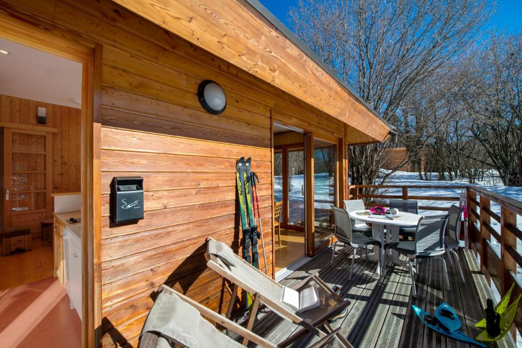 Fotografie z fotogalerie ubytování Loges du Jura v destinaci Cerniébaud