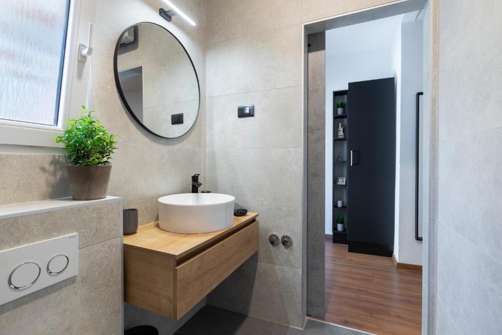 Deluxe Rooms and Apartments Korzo - 8