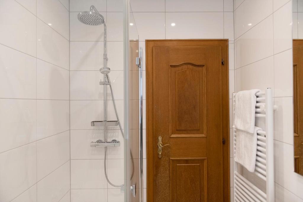 Vannituba majutusasutuses Zu Hause im schönen Tirol