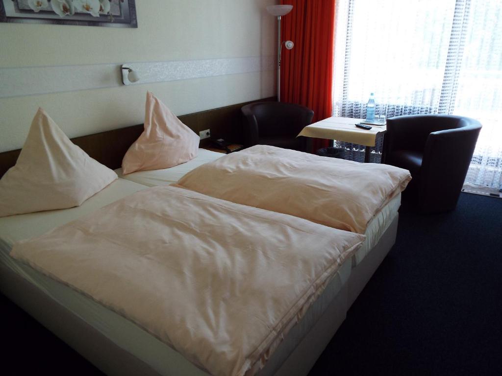 Park-Hotel - Standard Double Room With Garden View