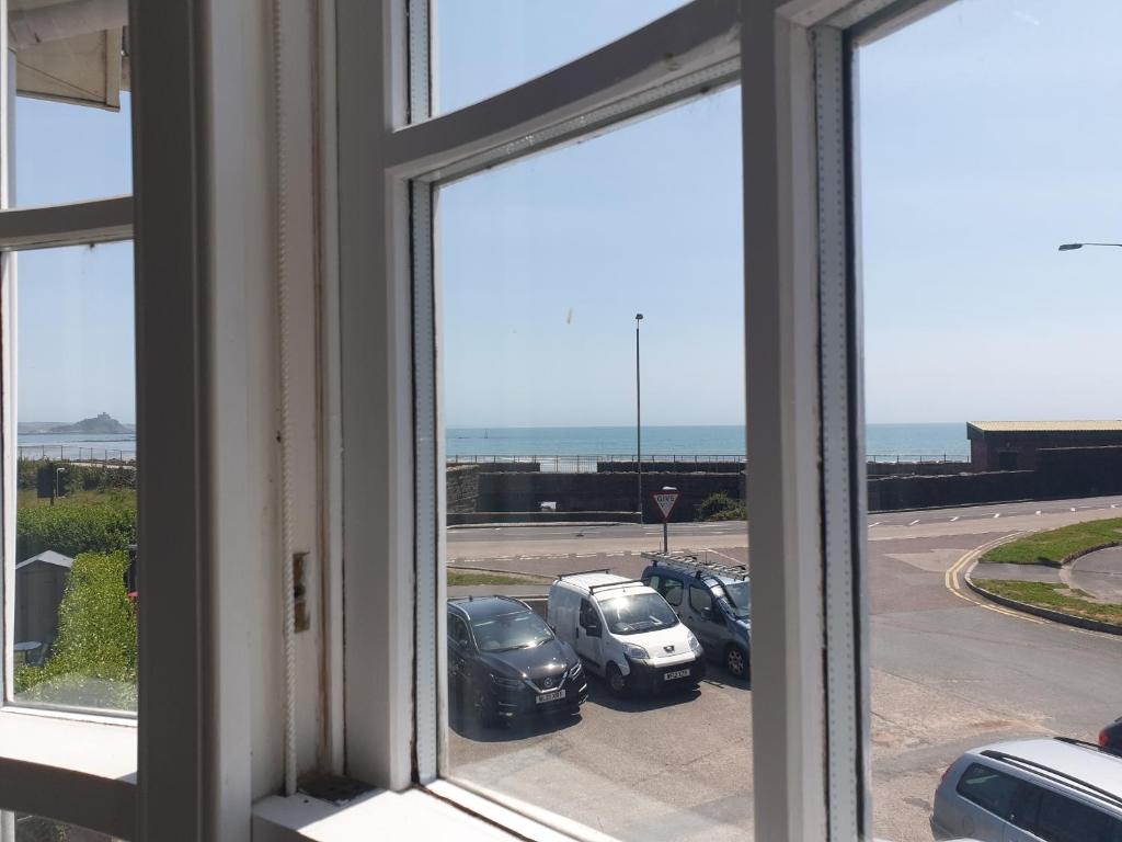Bay Lodge - Double Room With Side Sea View En Suite