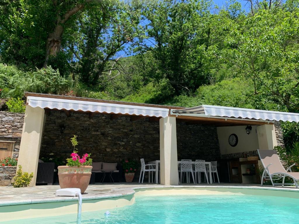 LA SOURCE 8 ou 6 couchages - Villa