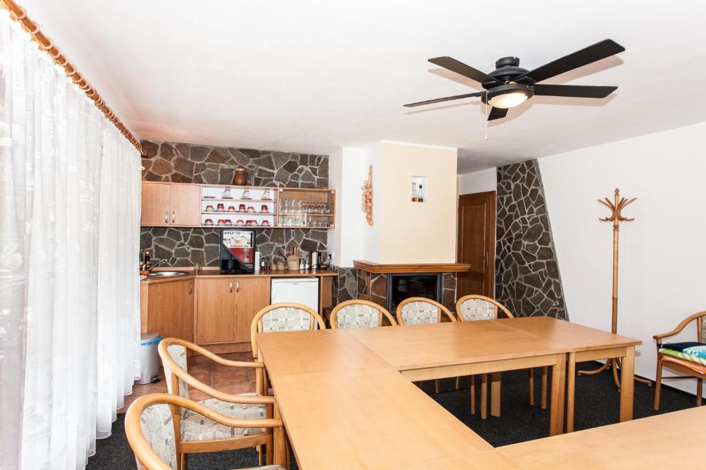 Fotografie z fotogalerie ubytování Depandance Hotel u Crlíků v destinaci Tetčice