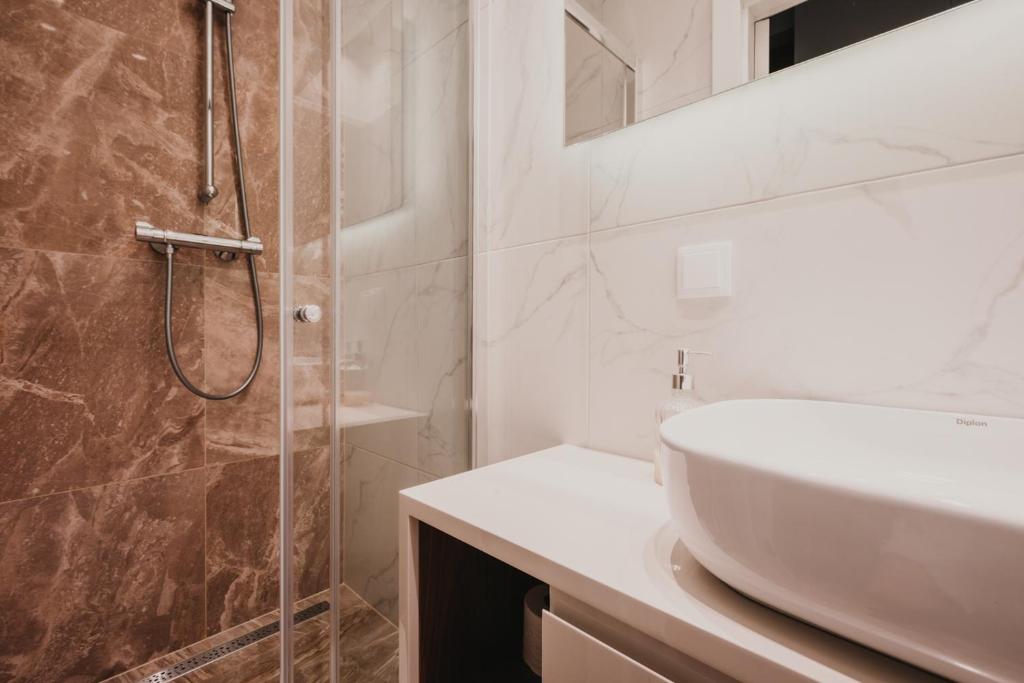 Łazienka w obiekcie ZEUS Design Apartments Wasserwelt