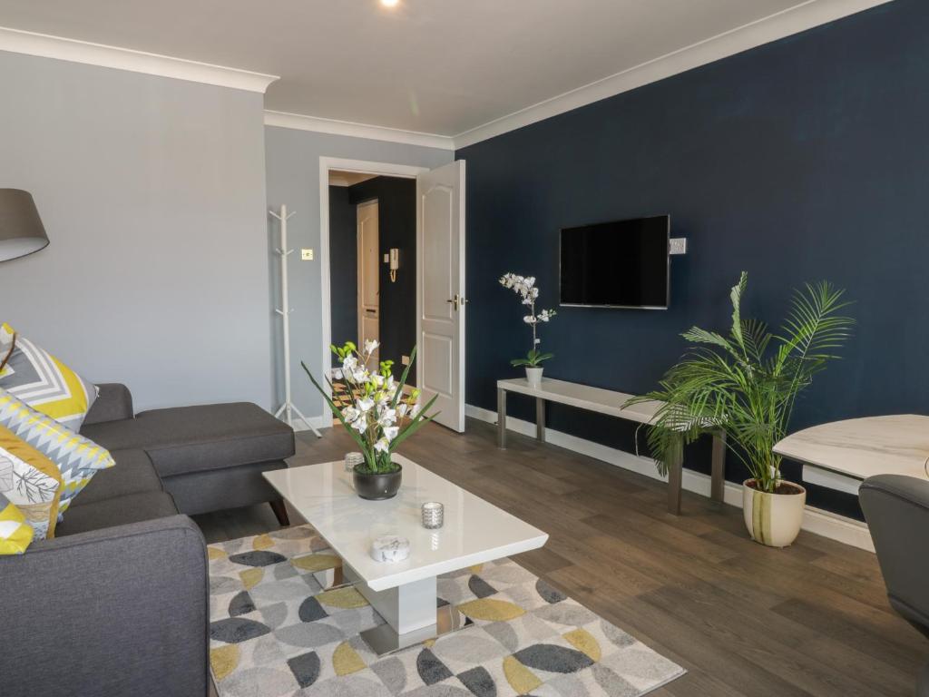 Muirfield Apartment