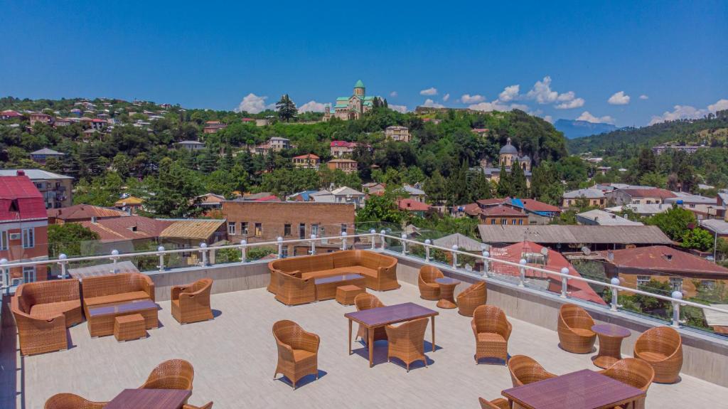 Nespecifikovaný výhled na hory nebo výhled na hory při pohledu z hotelu