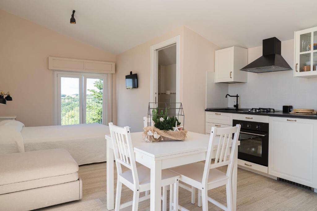 Kuchyň nebo kuchyňský kout v ubytování Casa Palanca Camere