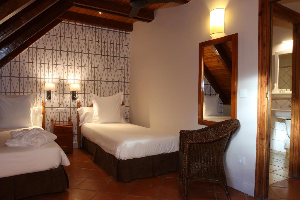 APARTAMENTOS VILAGAROs, Garós, Spain - Booking.com