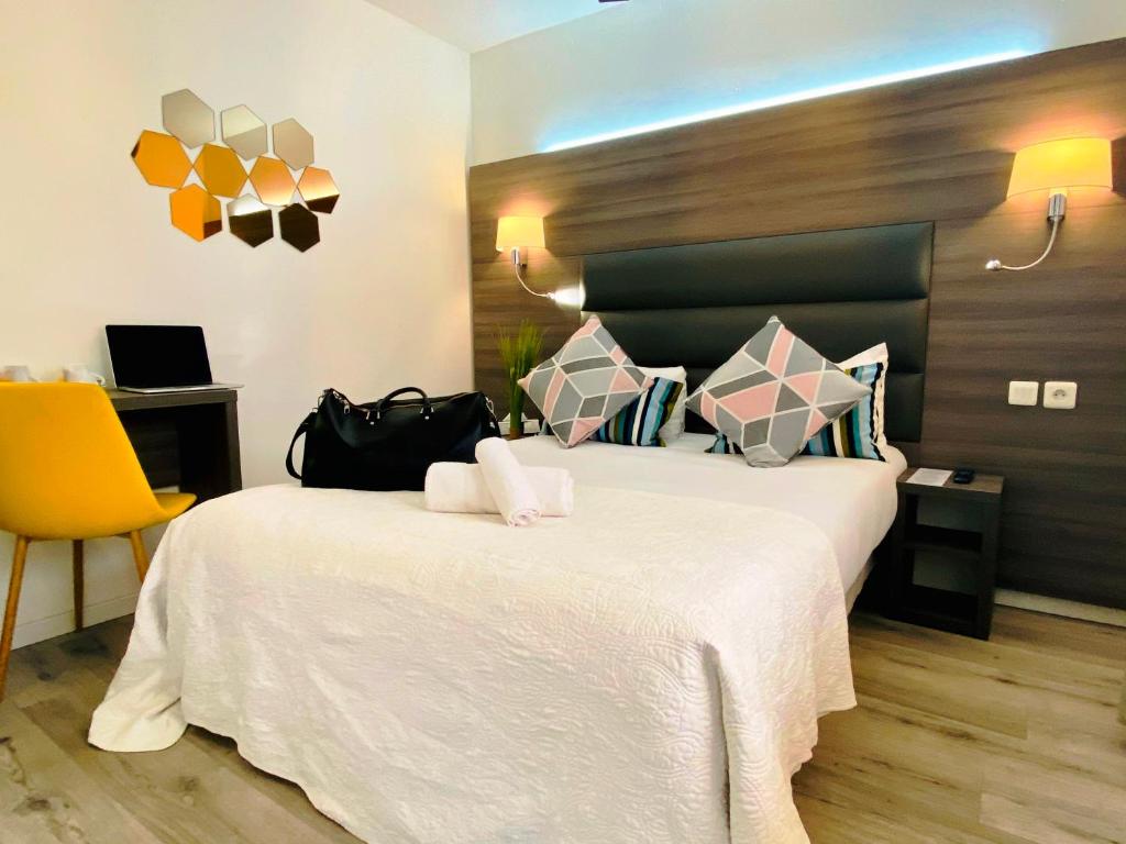 Hôtel Clairefontaine - Resim 38