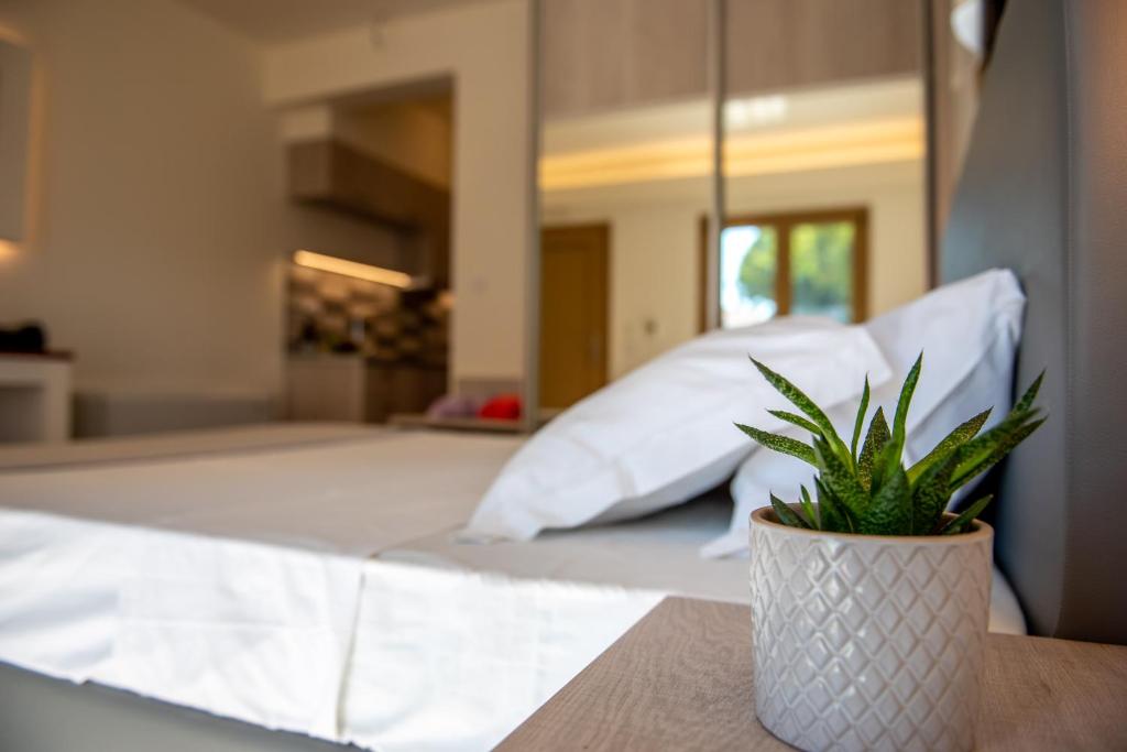 Melydron Apartments - 5