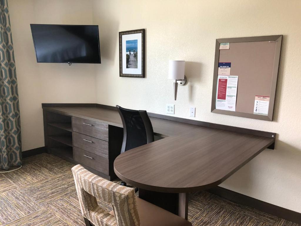 Candlewood Suites - Panama City Beach Pier Park by IHG photo
