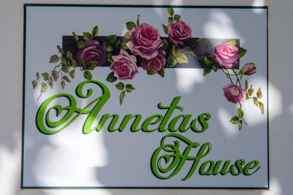 Certifikát, hodnocení, plakát nebo jiný dokument vystavený v ubytování Annetas House