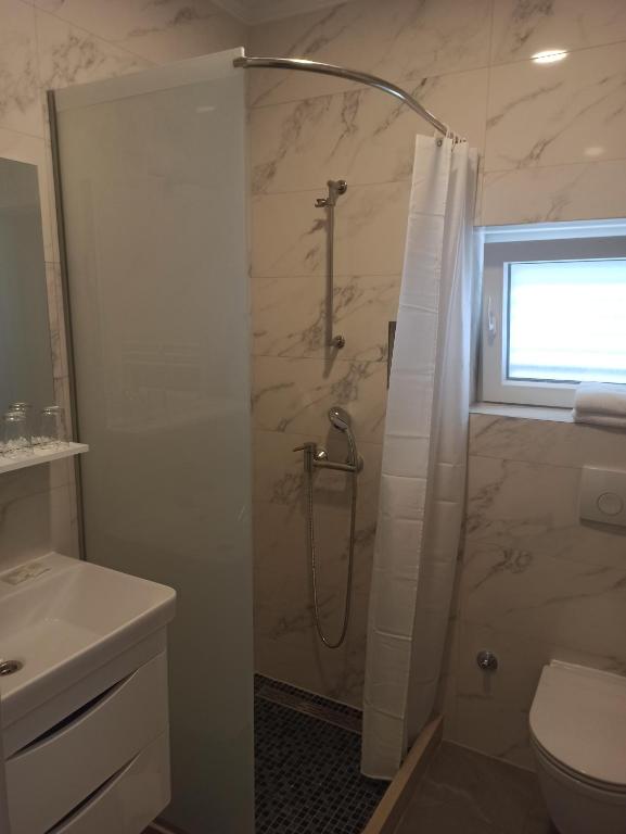 Kúpeľňa v ubytovaní Peric Accommodation Dubrovnik