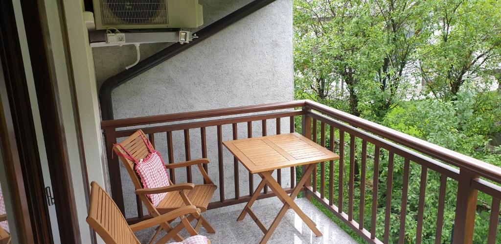 Balkón alebo terasa v ubytovaní APARTMAJI VITEZ apartma 2