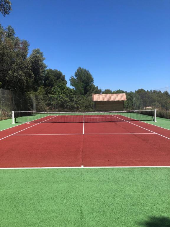 Grande propriété avec Piscine et Terrain de tennis privés, Les Lecques –  Tarifs 2023