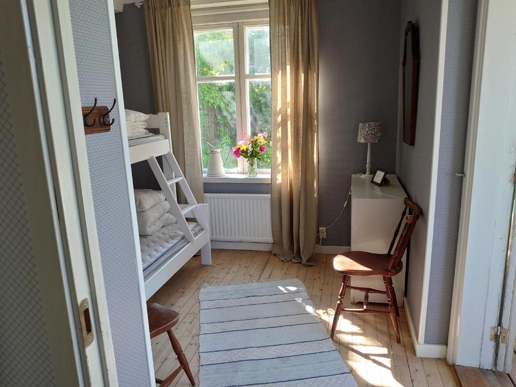 Posezení v ubytování Vandrarhemmet Tallbacka/Ängelsberg Hostel