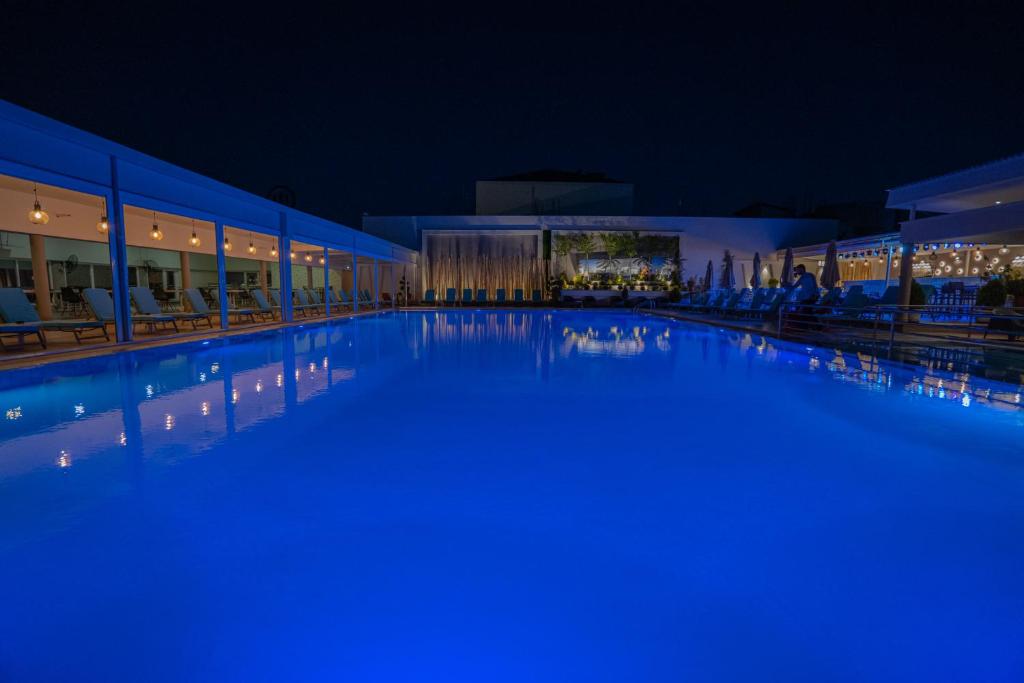 Bazén v ubytování Pantelidis Hotel & Spa nebo v jeho okolí