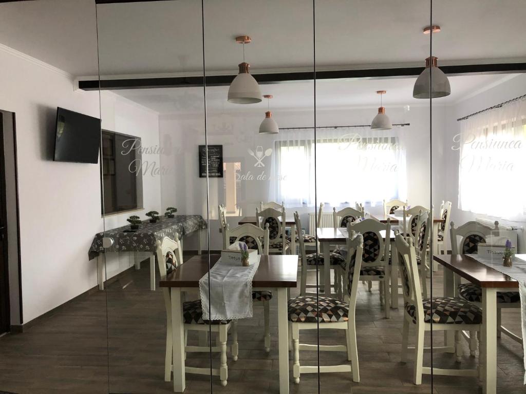 Restaurace v ubytování Pensiunea Maria