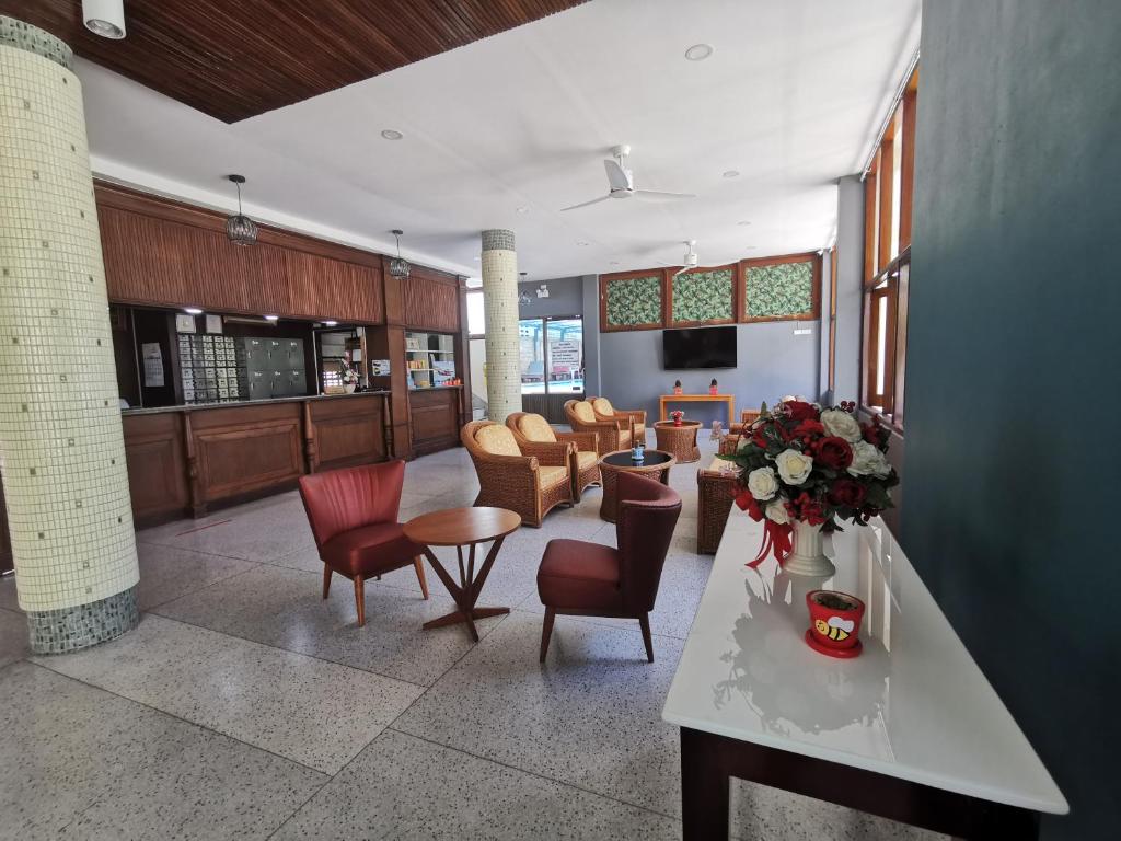 Posezení v ubytování Subhamitra Hotel Hua Hin-SHA Certified