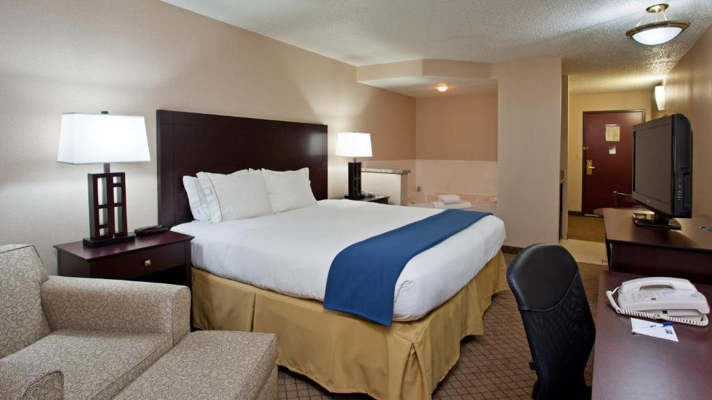 Holiday Inn Express Grove City - Premium Outlet Mall by IHG photo