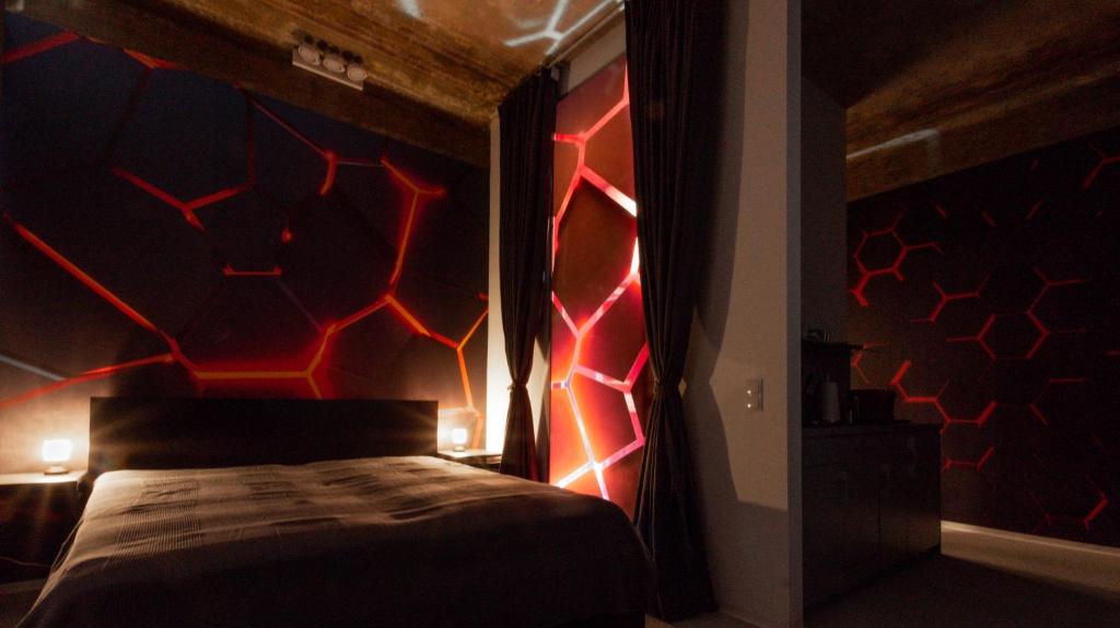 A bed or beds in a room at LK43-lodging city-apartments, kontaktlos mit Self Check-In