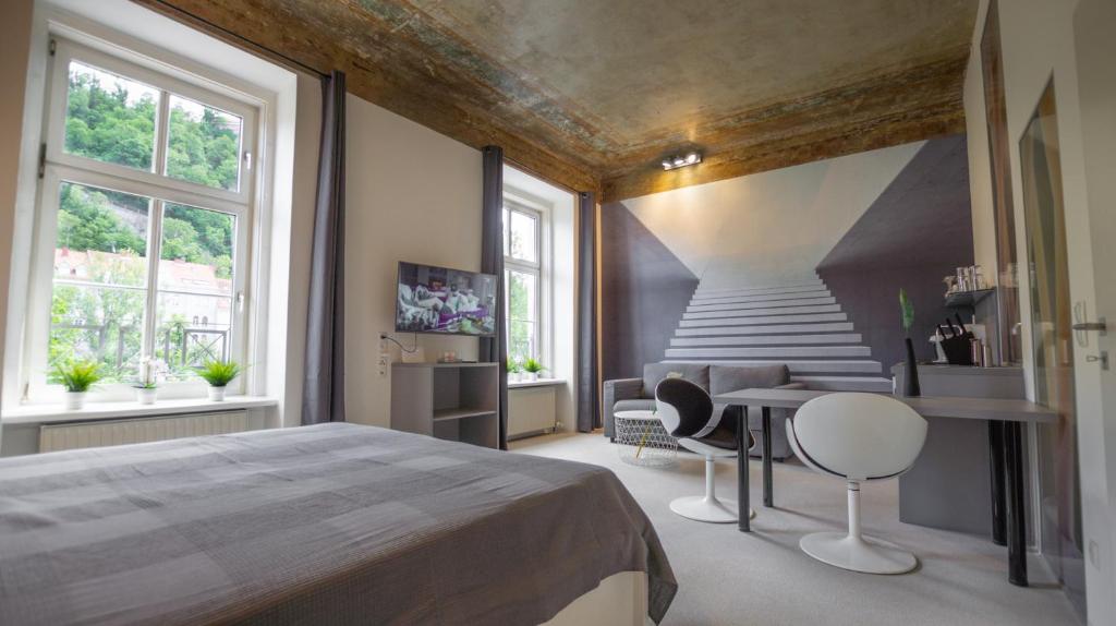 A bed or beds in a room at LK43-lodging city-apartments, kontaktlos mit Self Check-In