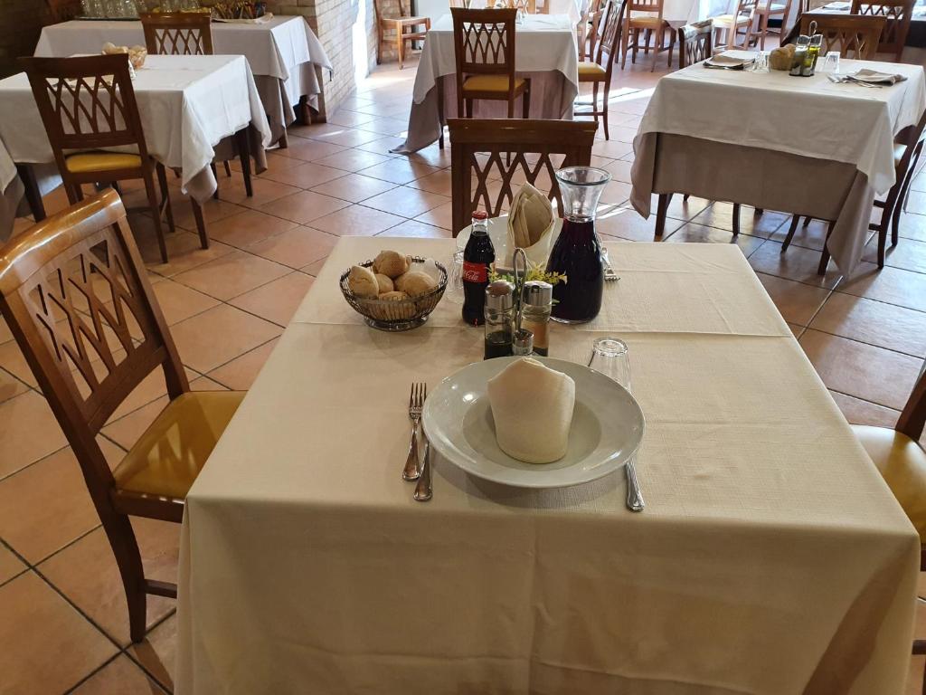 Restaurace v ubytování Hotel Holiday