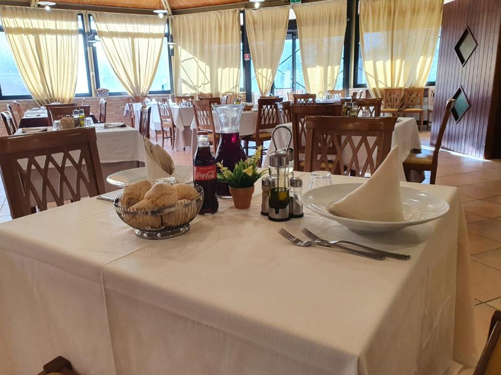 Restaurace v ubytování Hotel Holiday