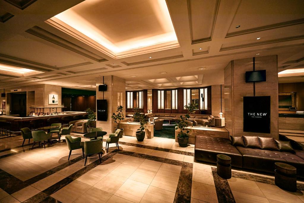 The New Hotel Kumamoto -DLIGHT LIFE & HOTELS-餐廳或用餐的地方