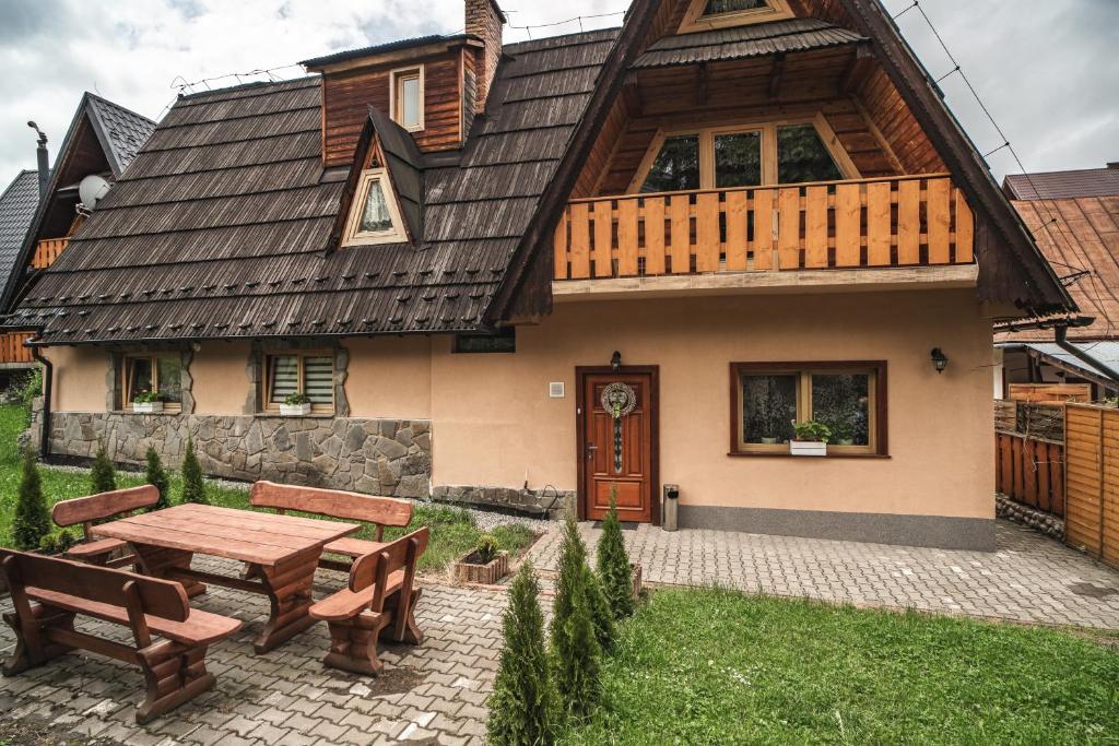 Budova, v ktorej sa horská chata nachádza