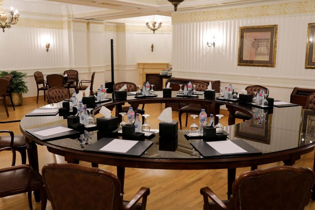 Nápoje v ubytování Steigenberger Cecil Hotel Alexandria