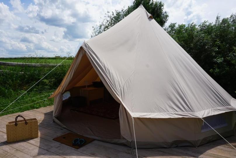 Luxury tent Mellina Glamping Mazury, Mikołajki, Poland - Booking.com