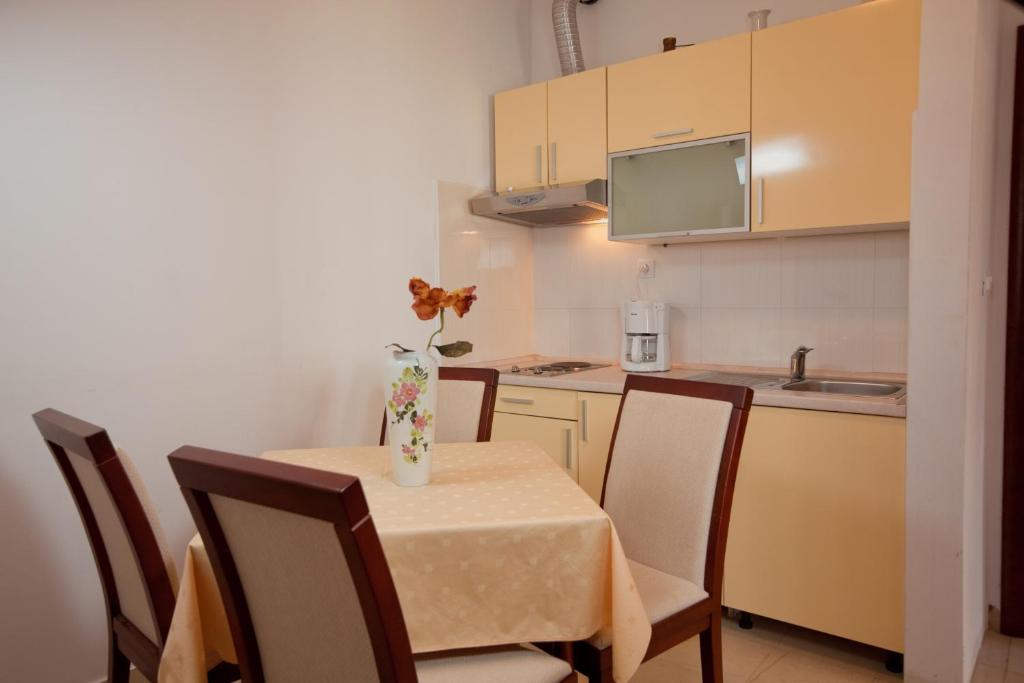 Agava Apartments Begic, Makarska (updated prices 2025) - 13