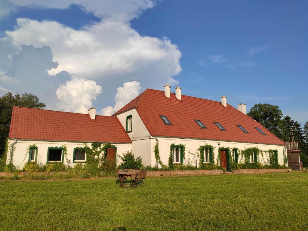 Budova, v ktorej sa dovolenkový dom nachádza