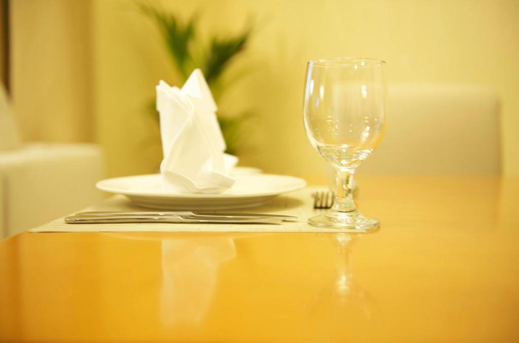 Grand Bellevue Hotel Apartment Dubai - Resim 24