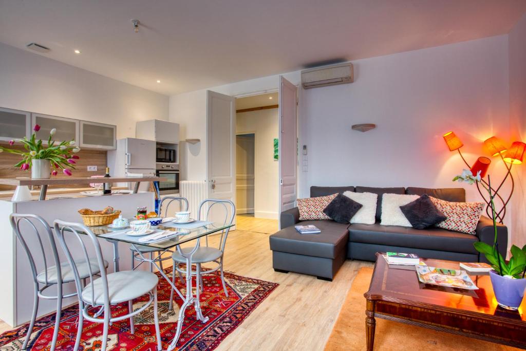 La licorne sarladaise - Appartement De Deux Chambres