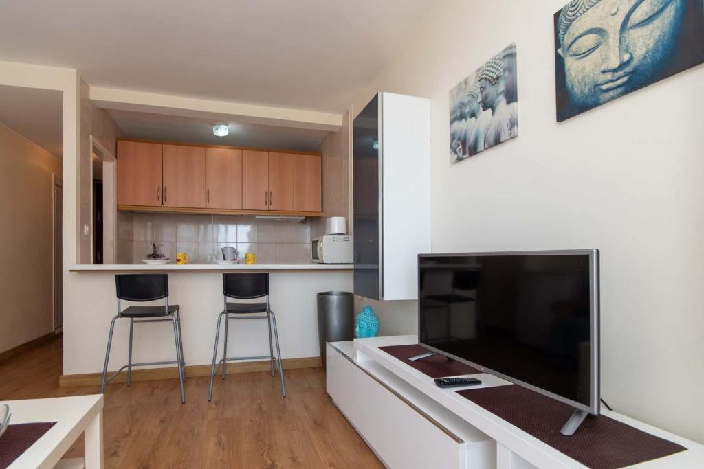 Kuchyň nebo kuchyňský kout v ubytování Playa Honda Lovely Home Las Americas -