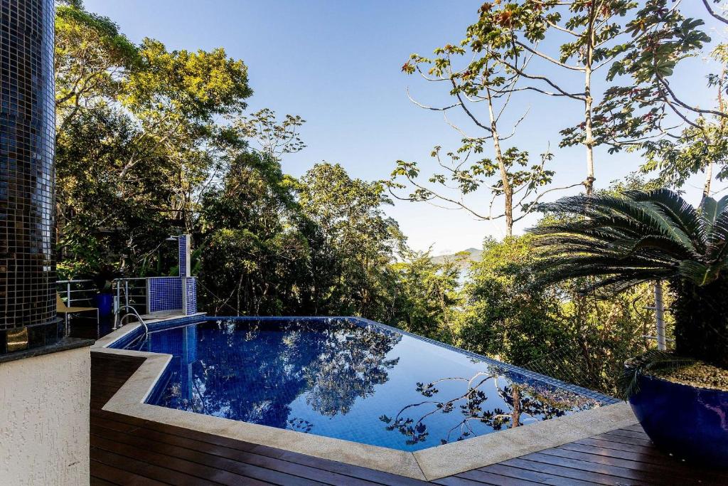  Mansão Toninhas - Condomínio de alto padrão em Ubatuba