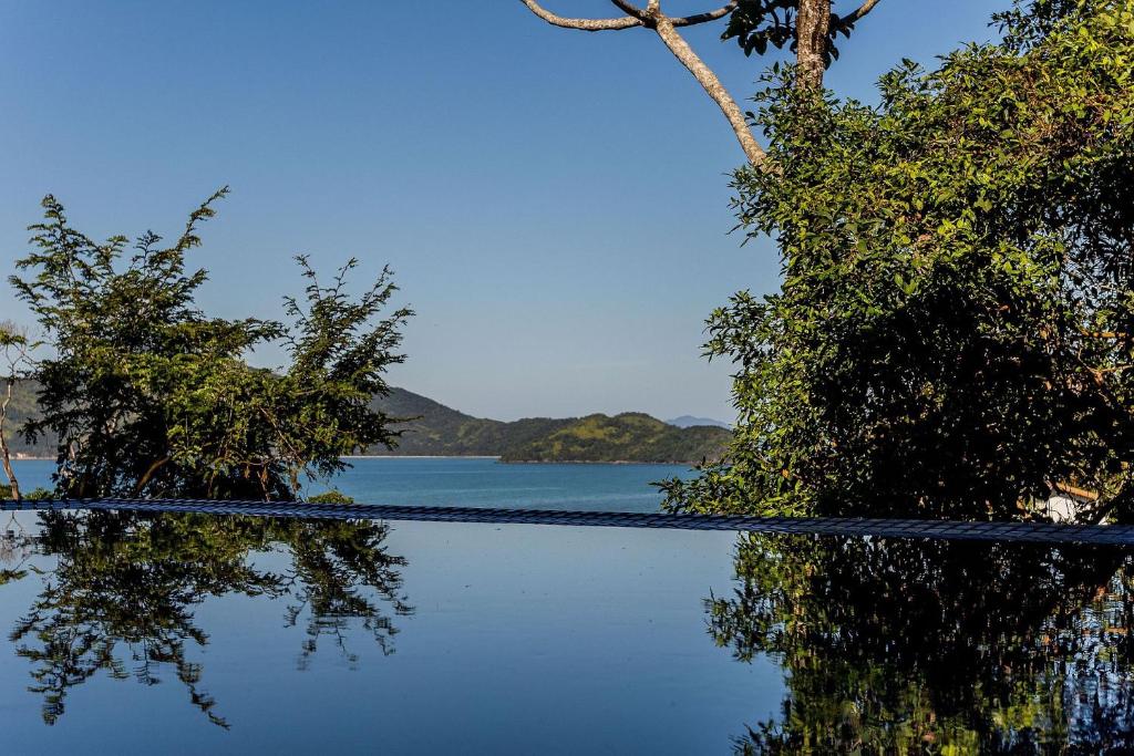  Mansão Toninhas - Condomínio de alto padrão em Ubatuba