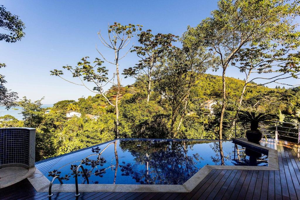  Mansão Toninhas - Condomínio de alto padrão em Ubatuba