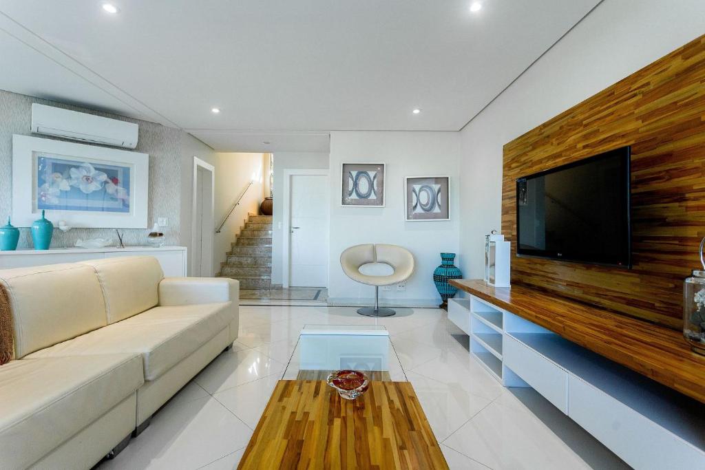  Mansão Toninhas - Condomínio de alto padrão em Ubatuba