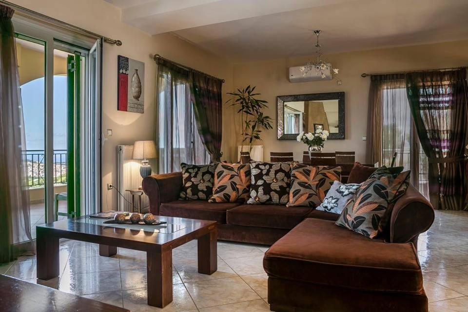 A seating area at La Casa Di Lena