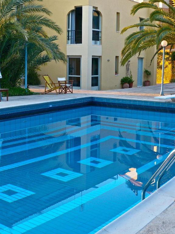 The swimming pool at or close to Villa Andromeda