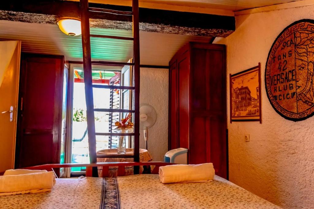 Postel nebo postele na pokoji v ubytování Apartment Gea 2