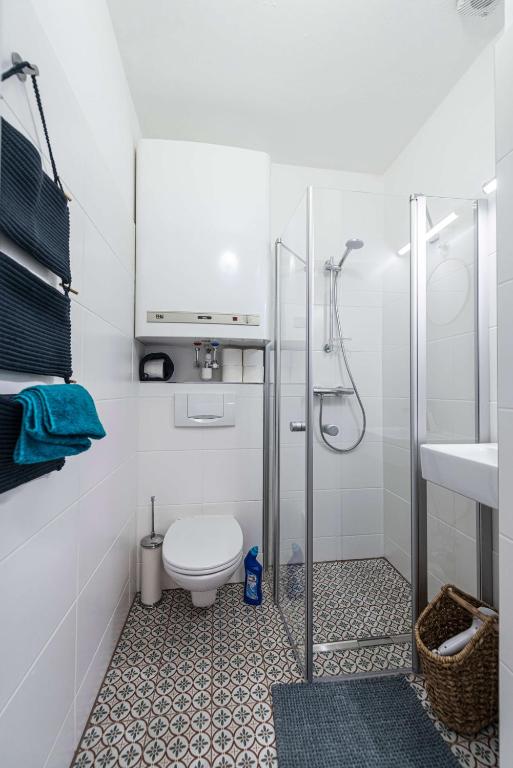 Kúpeľňa v ubytovaní Ferienwohnung Seeblick Grundlsee