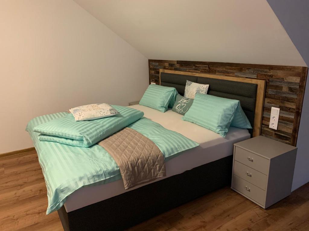 Postel nebo postele na pokoji v ubytování Ferienhaus Feil