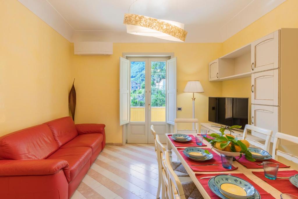 Bouganville Holiday house Amalfi - Three-Bedroom Apartment