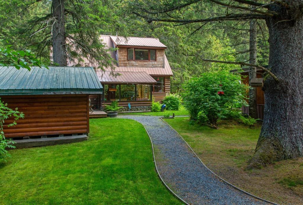 Zahrada ubytování Steller Inn