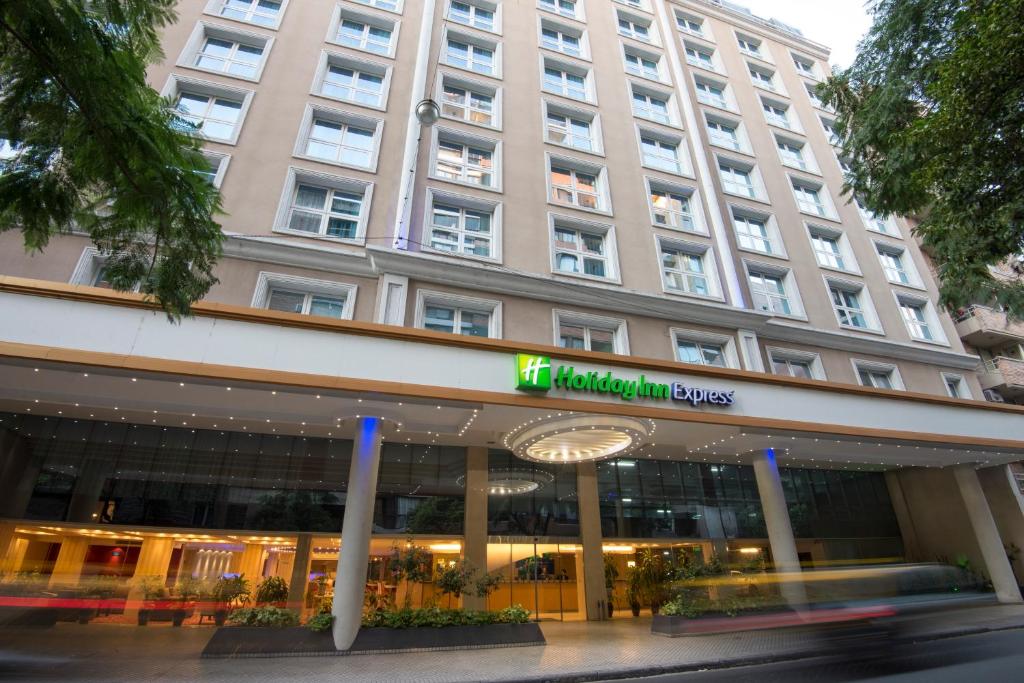 uma representação do hotel Hatten em Singapura em Holiday Inn Express Rosario, an IHG Hotel em Rosário