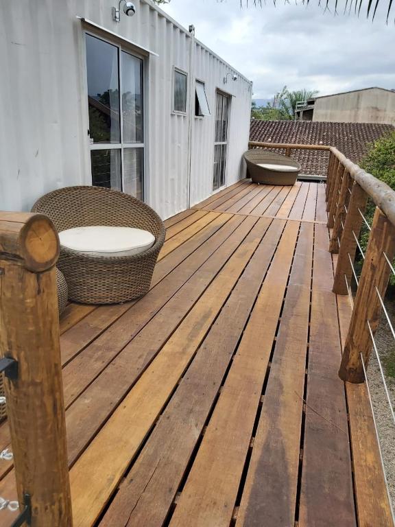  Lolosa Suítes Container